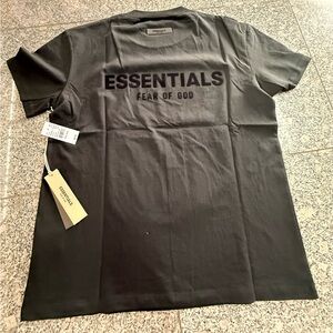 Essentials Fear of God Black Short-Sleeve Logo Tee